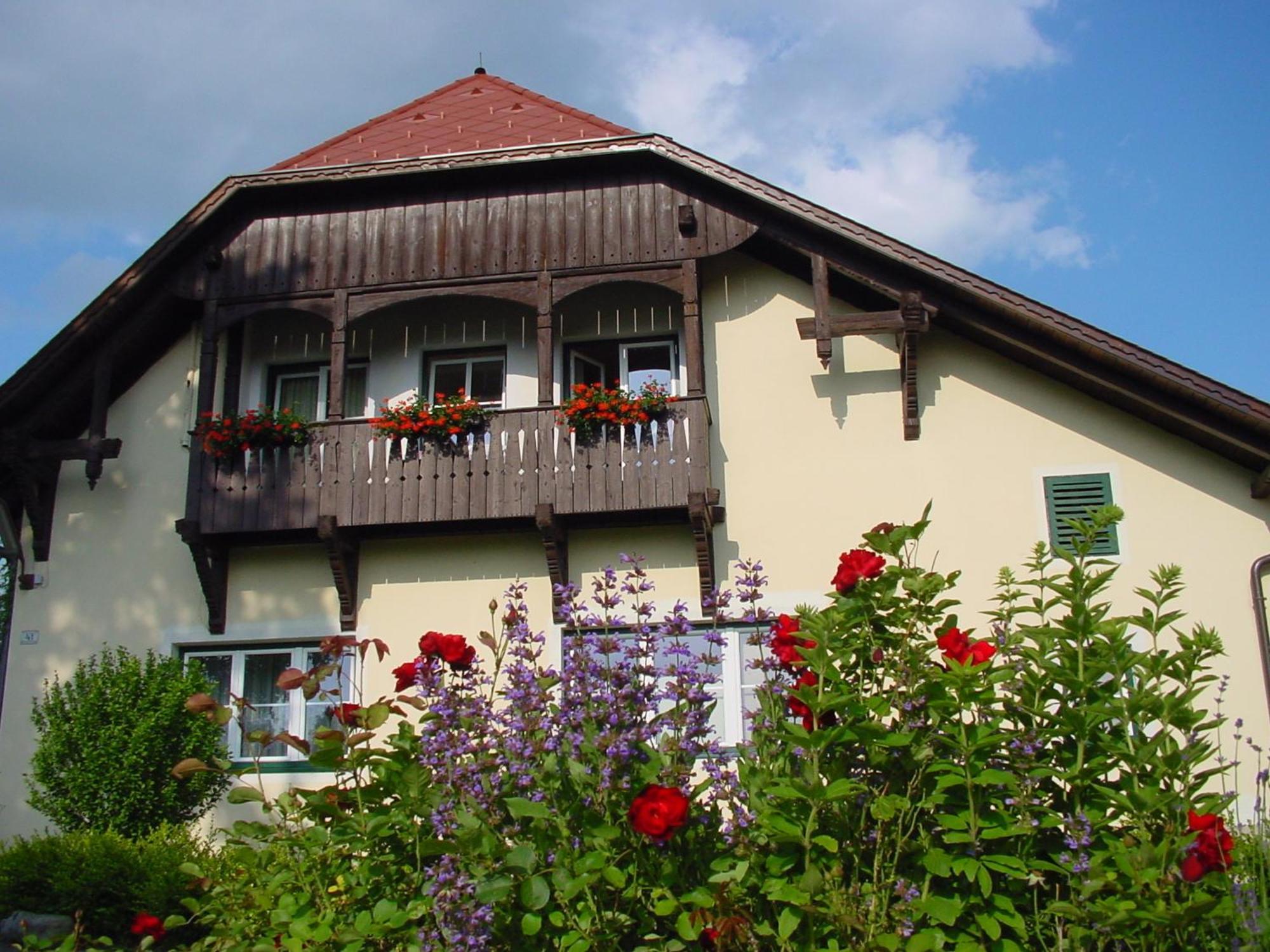 Landhaus Strussnighof Pörtschach am Wörthersee エクステリア 写真