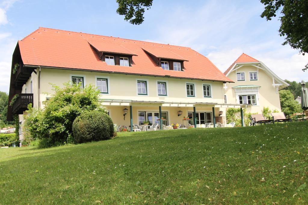 Landhaus Strussnighof Pörtschach am Wörthersee エクステリア 写真