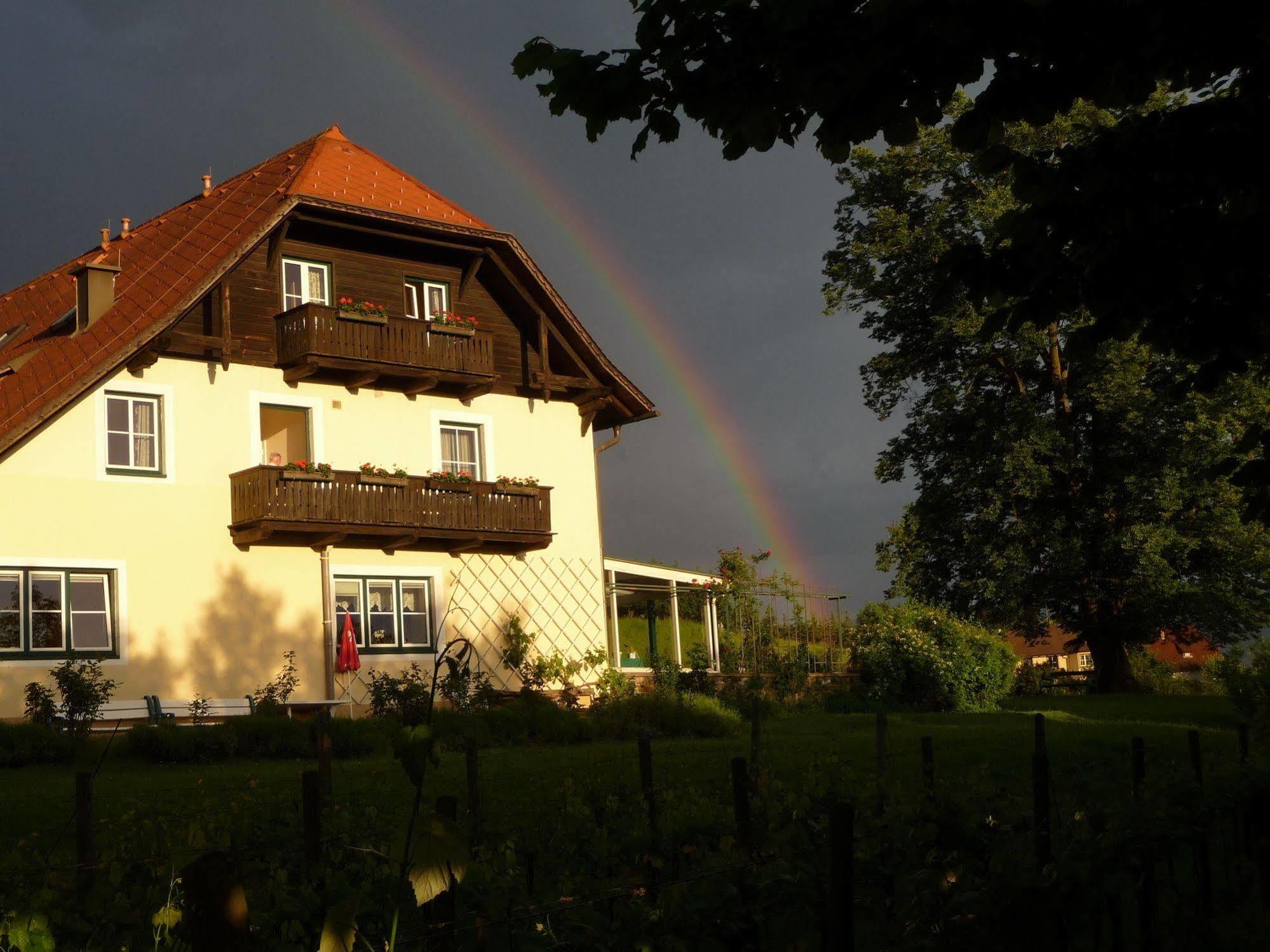 Landhaus Strussnighof Pörtschach am Wörthersee エクステリア 写真