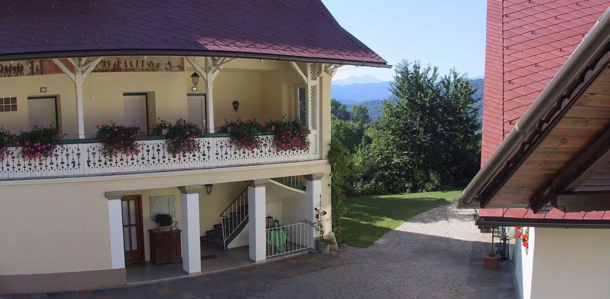Landhaus Strussnighof Pörtschach am Wörthersee エクステリア 写真